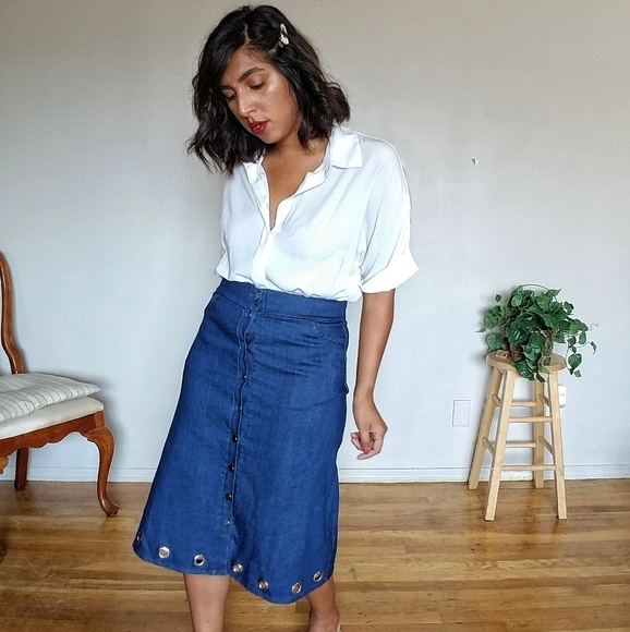 🏷CLEARANCE PARDON ME GROMMET MIDI DENIM SKIRT - Picture 2 of 6